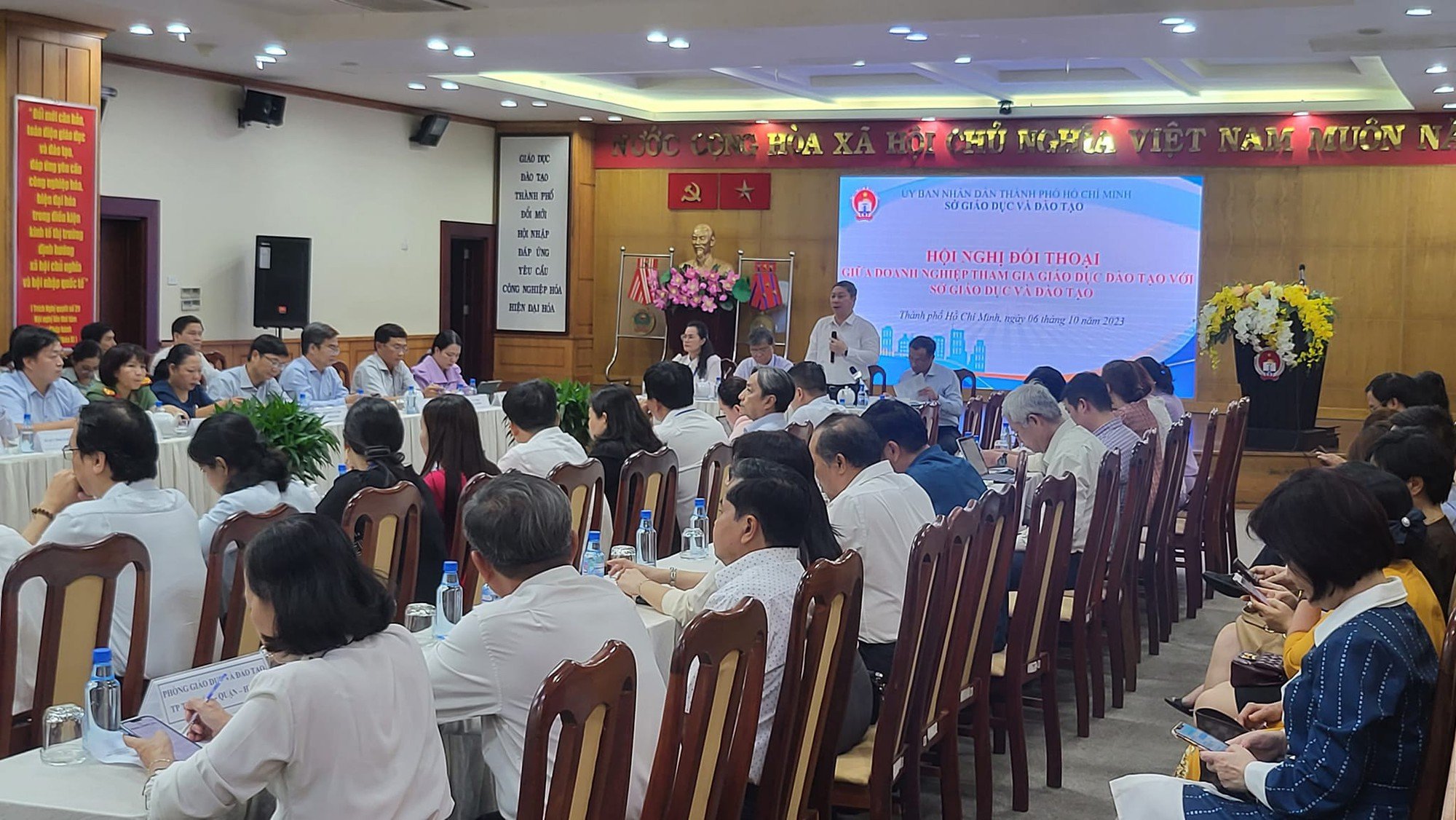 Nỗi lòng của trường tư thục: Nhiều khi giáo viên đông hơn trẻ mầm non - Ảnh 1.