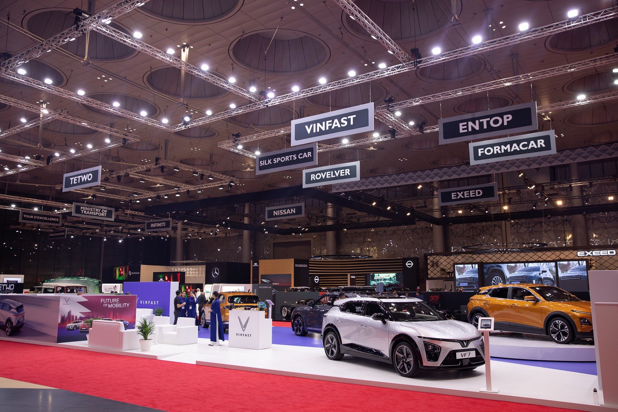 VinFast giới thiệu 4 mẫu ô tô điện tại Triển lãm Geneva International Motor Show Qatar 2023 - Ảnh 1.