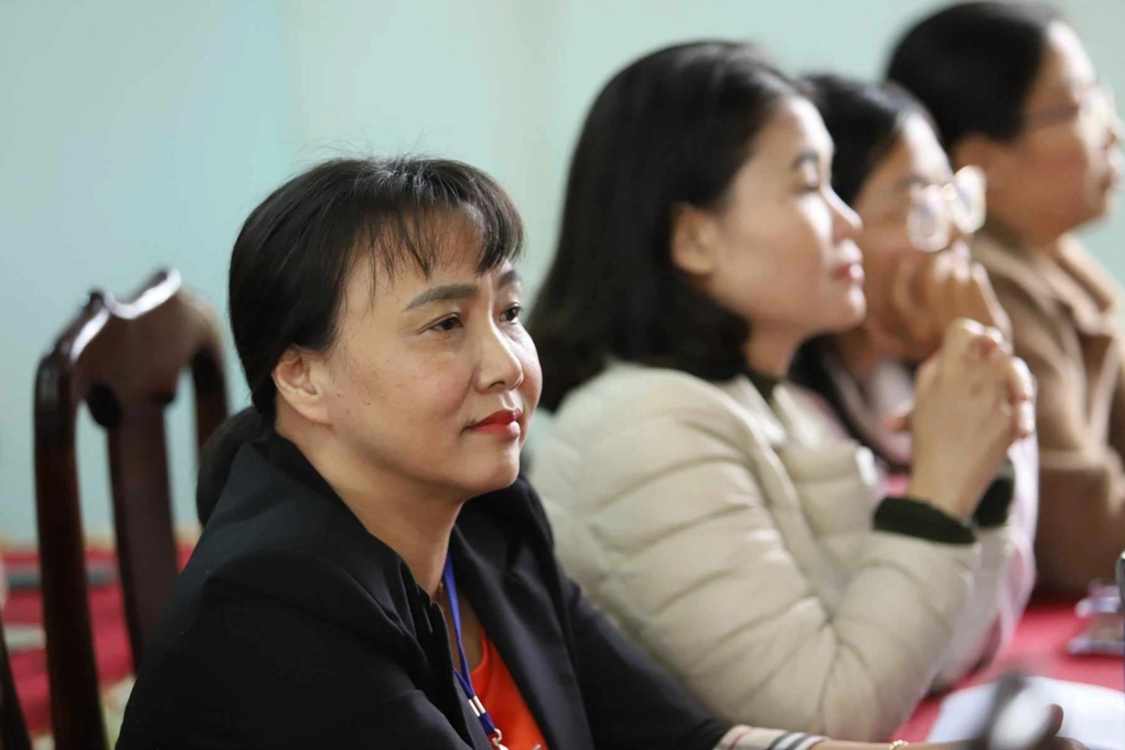 Xin lỗi công khai 2 cô giáo bị cắt thi đua ở Đắk Lắk - Ảnh 2.
