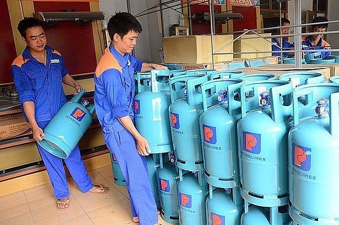 Giá gas tăng 4.000 - 5.000 đồng/bình 12kg - Ảnh 1.