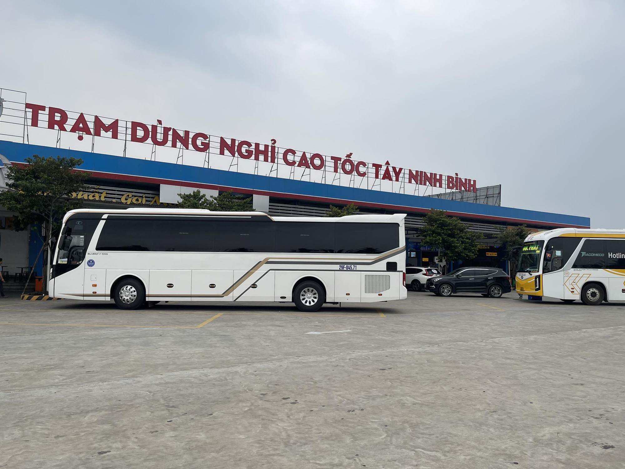 Tổ chức đấu thầu lại với 13 dự án trạm dừng nghỉ trên cao tốc Bắc - Nam- Ảnh 1.