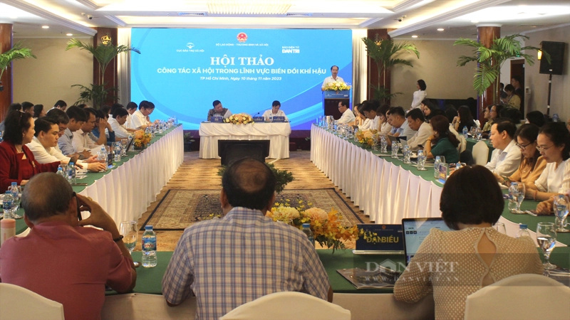Nhiều chuyên gia, đại biểu khẳng định vai trò cần thiết của công tác xã hội trong lĩnh vực biến đổi khí hậu. Ảnh: Nguyên Vỹ