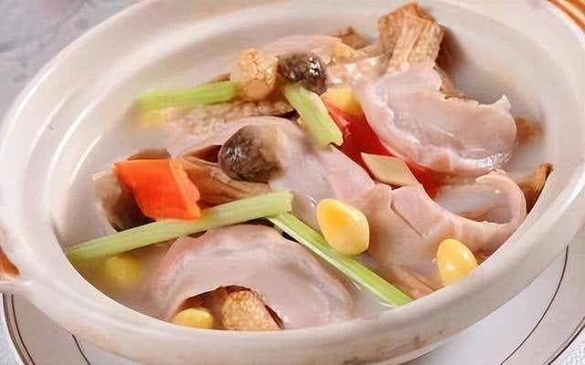 Bộ phận đắt nhất của con lợn, ăn vào mùa đông bổ dạ dày, dưỡng da, trẻ hóa, hầm gà cực ngon - Ảnh 2.