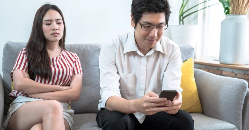 7 điều cần làm nếu nghi ngờ đối phương lừa dối bạn - Ảnh 1.