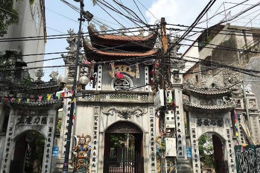 Bí ẩn nguồn gốc, lịch sử hai pho tượng cổ được cho là Trần Thủ Độ, Trần Thị Dung ở một chùa cổ Hà Nội - Ảnh 2.