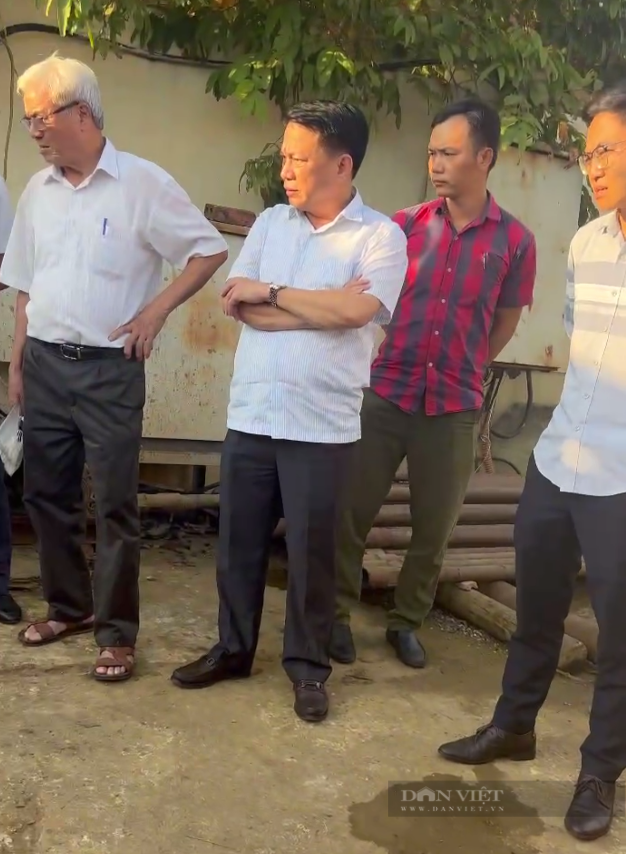 Vụ người dân KĐT Thanh Hà &quot;tố&quot; công ty cấp nước sạch &quot;lén lút&quot; khoan giếng ngầm: UBND huyện Thanh Oai kiểm tra đột xuất - Ảnh 1.