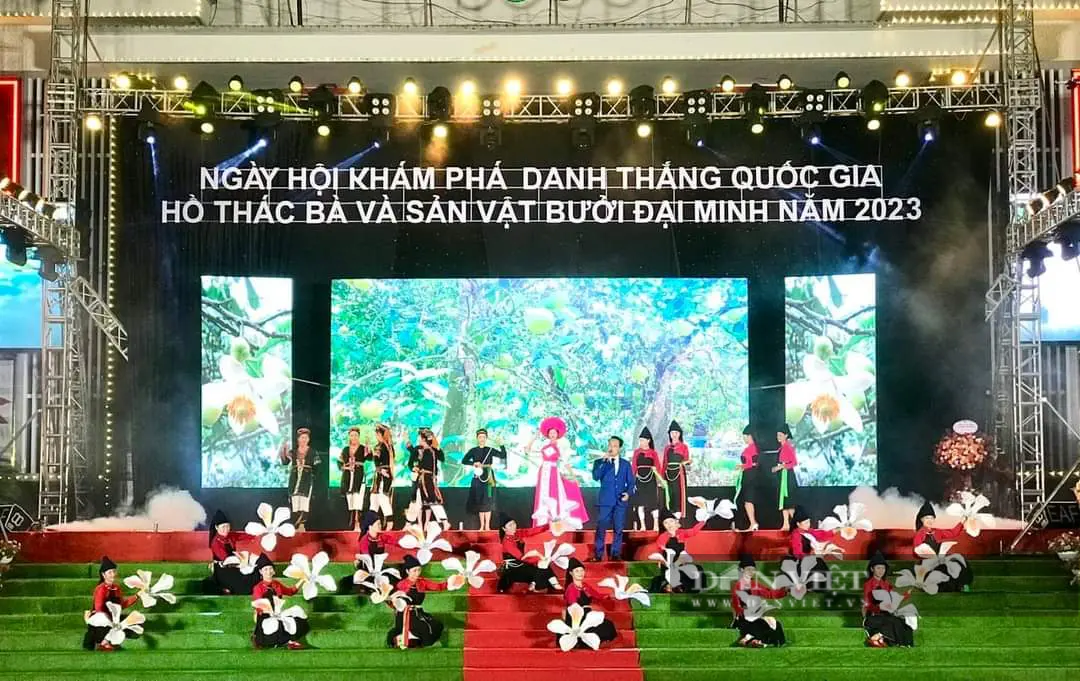 Khai mạc Ngày hội khám phá danh thắng quốc gia hồ Thác Bà và sản vật bưởi Đại Minh - Ảnh 1.