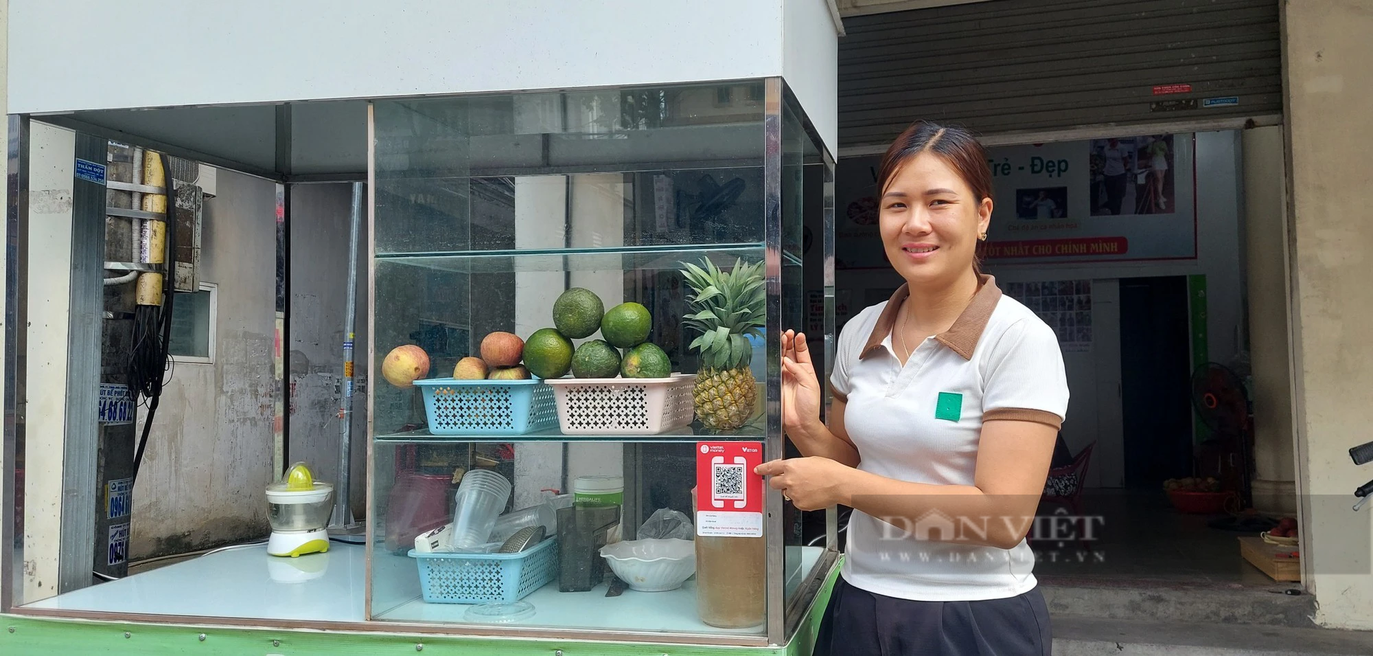 Thanh toán trên mã QR code, không dùng tiền mặt khi đi chợ tại nông thôn Hải Phòng - Ảnh 1.