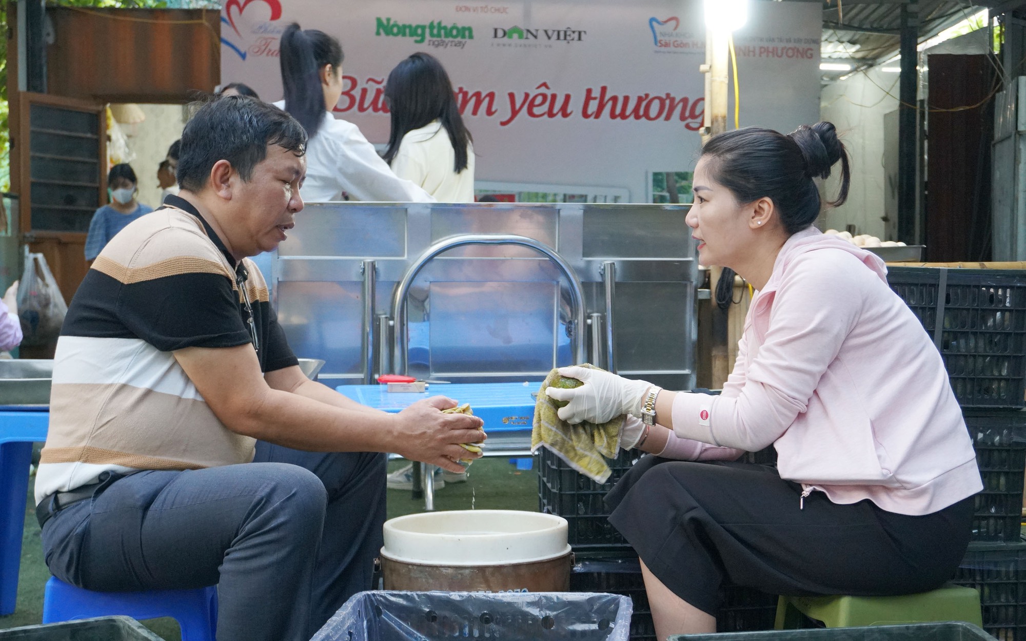 Ấm lòng bữa cơm 0 đồng san sẻ gánh nặng với bệnh nhân - Ảnh 6.