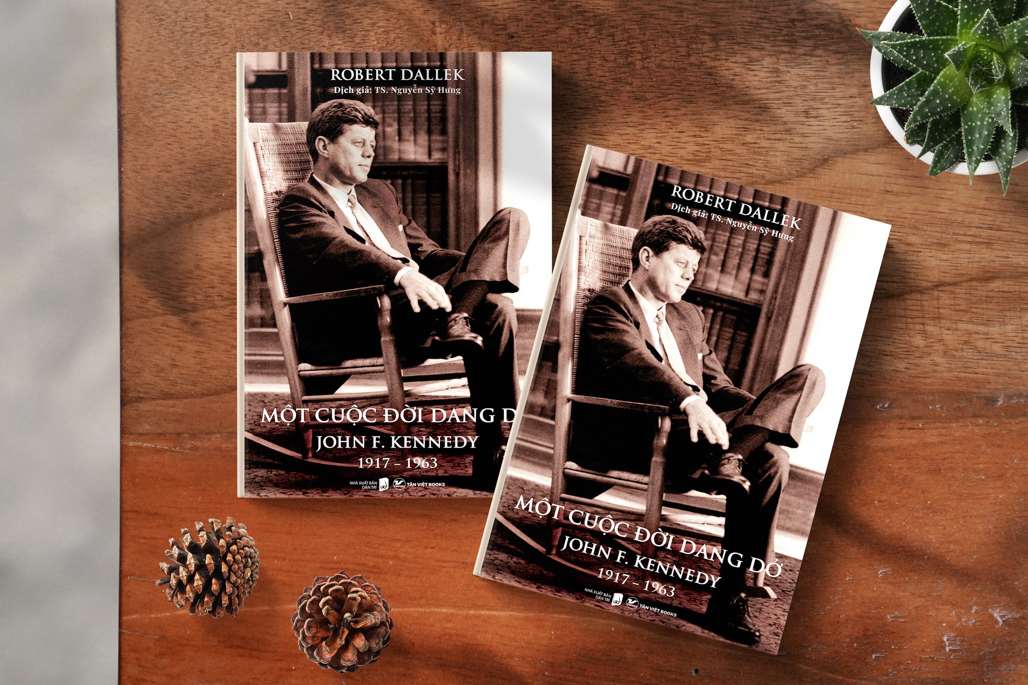 Bật mí khả năng “hấp dẫn phụ nữ” của cố Tổng thống Mỹ John F. Kennedy - Ảnh 1.