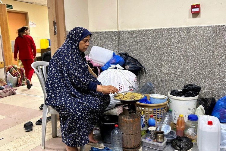 Hình ảnh hàng chục bệnh viện ở Dải Gaza bên bờ vực sụp đổ - Ảnh 5.