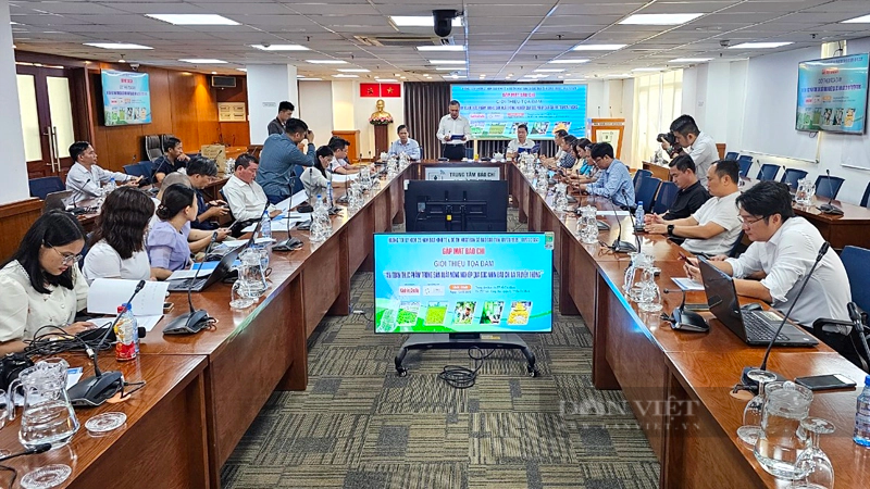 Buổi gặp mặt báo chí giới thiệu về Tọa đàm An toàn thực phẩm trong sản xuất nông nghiệp qua góc nhìn báo chí và truyền thông. Ảnh: Trần Khánh