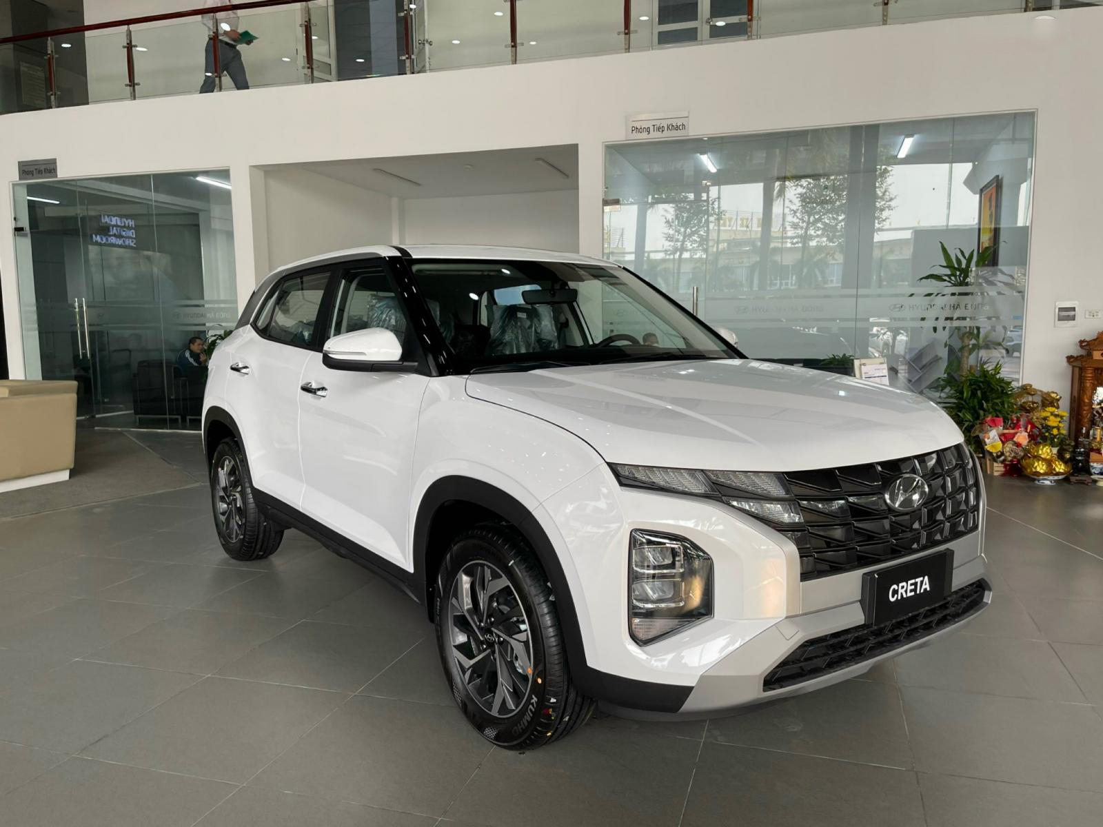 Giá xe Hyundai Creta tháng 11/2023: Giảm bao nhiêu đấu KIA Seltos? - Ảnh 1. Giá xe Hyundai Creta tháng 11/2023: Giảm bao nhiêu đấu KIA Seltos? - Ảnh 1.