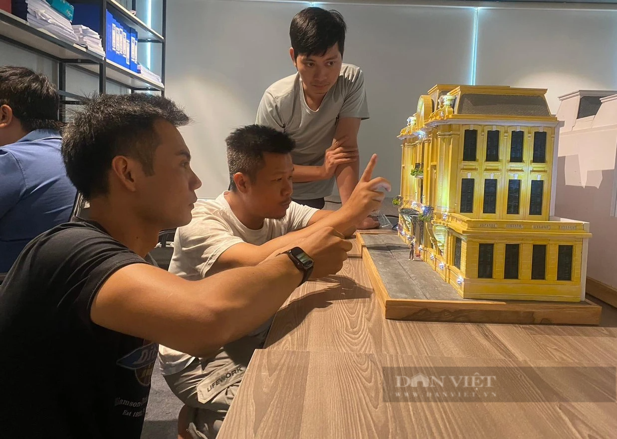 Chàng trai trẻ quê Nam Định tái hiện những ngôi nhà cổ bằng mô hình nhìn như thật - Ảnh 3.