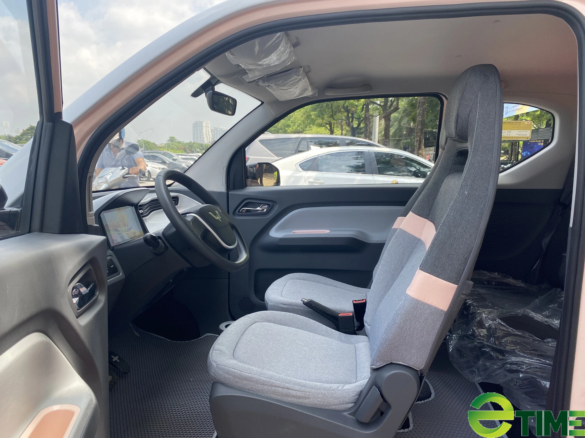 Ế ẩm, Wuling HongGuang MiniEV giảm giá sốc tại Việt Nam - Ảnh 2. Ế ẩm, Wuling HongGuang MiniEV giảm giá sốc tại Việt Nam - Ảnh 2.
