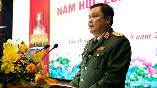 Trung tướng Đỗ Văn Bảnh, Chính ủy Học viện Lục quân, Bộ Quốc phòng được bổ nhiệm chức vụ mới - Ảnh 1.
