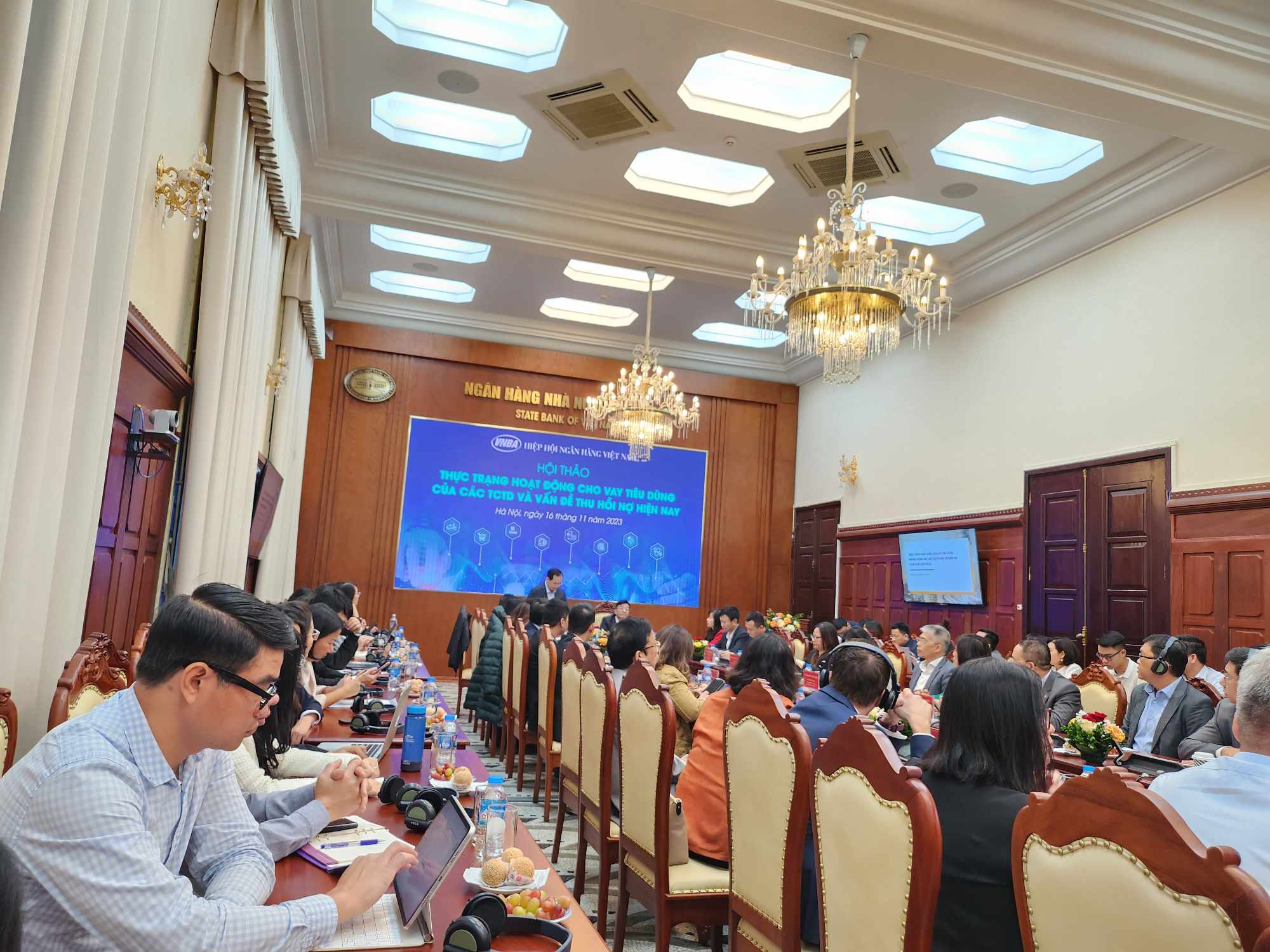 Vay tiêu dùng: Nhức nhối "quỵt nợ", thu hồi nợ - Ảnh 2. Vay tiêu dùng: Nhức nhối "quỵt nợ", thu hồi nợ - Ảnh 2.