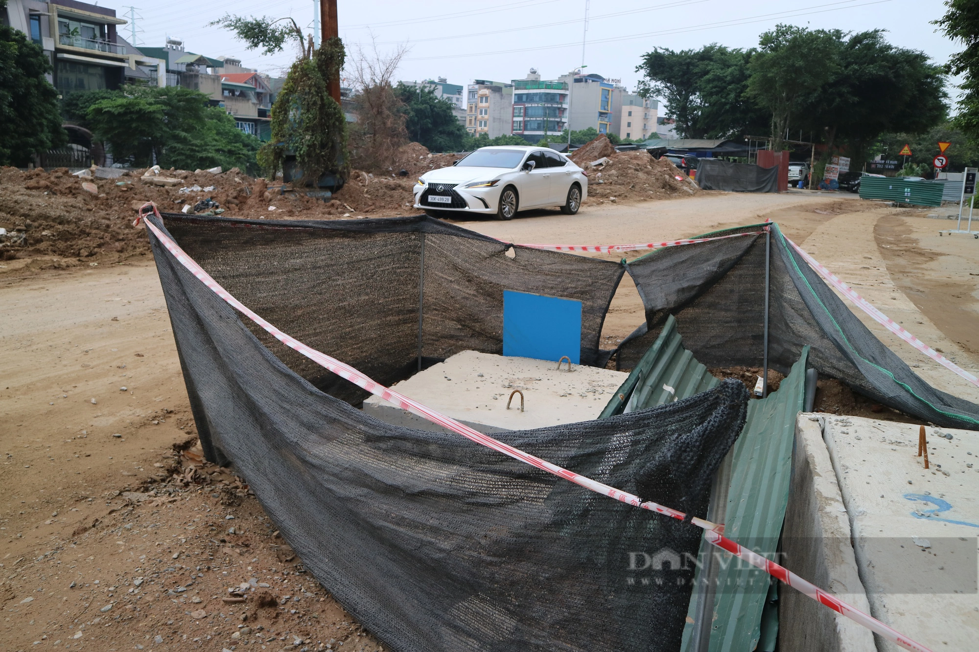 Khổ sở với con đường bùn lầy, thi công mãi không xong ở quận Hà Đông - Ảnh 5.