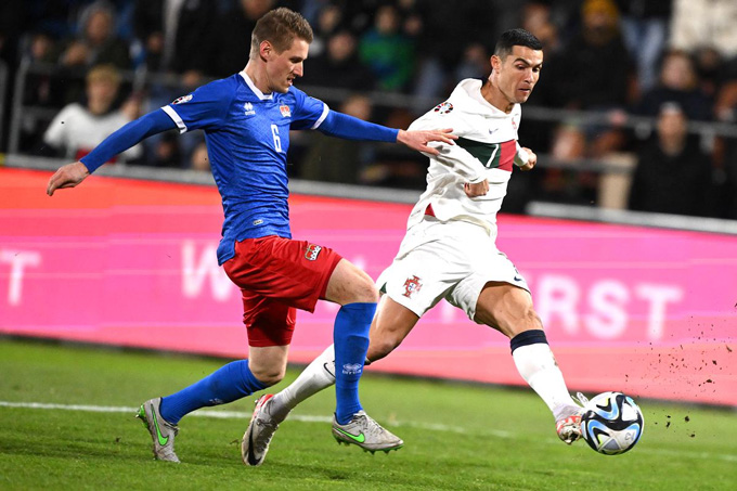 Vòng loại EURO 2024: Ronaldo ghi bàn thứ 865 trong sự nghiệp - Ảnh 1.