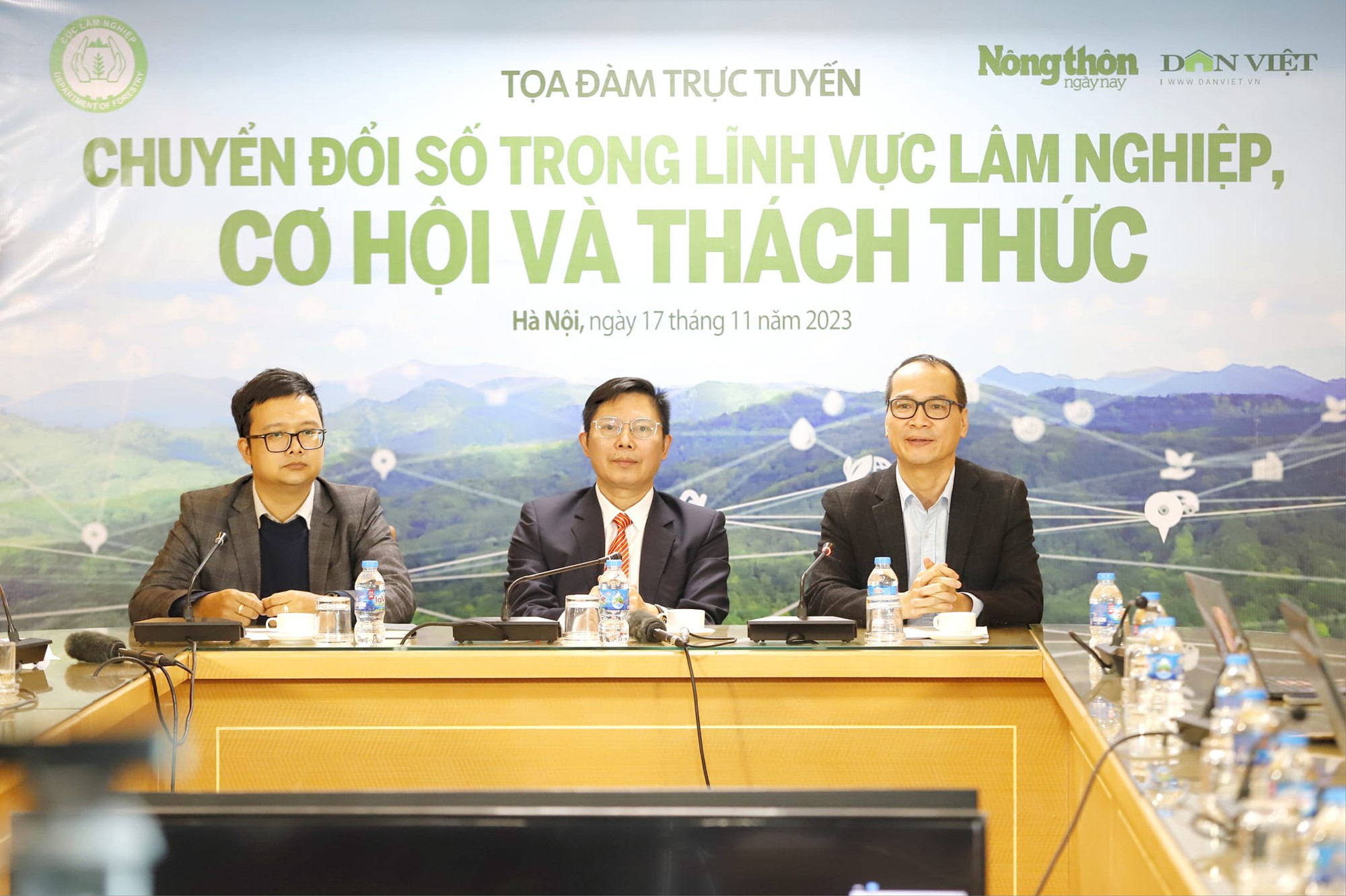 Tọa đàm trực tuyến: Chuyển đổi số trong lĩnh vực lâm nghiệp, cơ hội và thách thức - Ảnh 2.