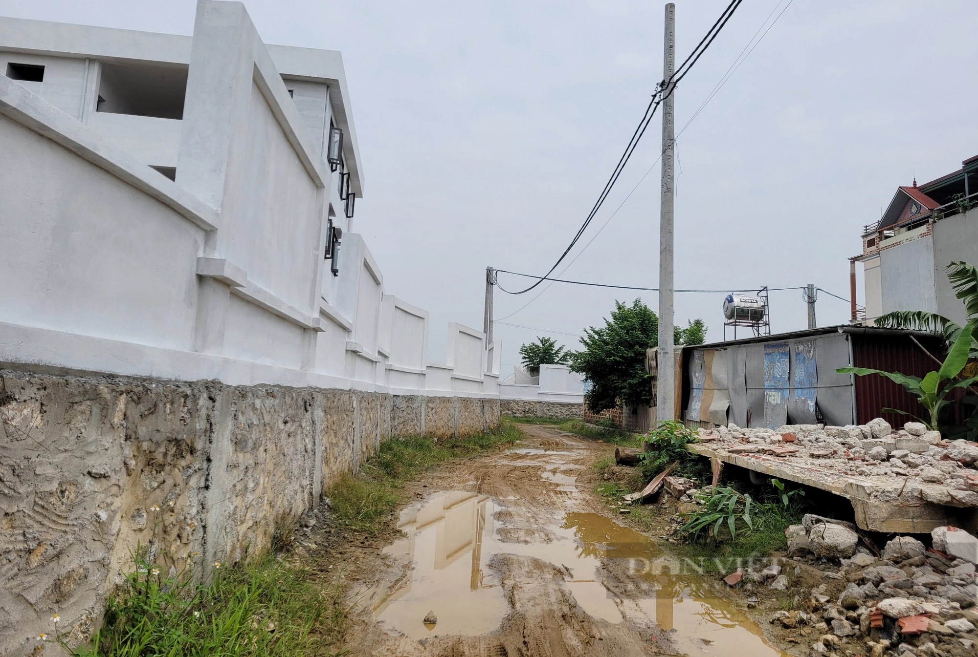 Xây trường mầm non &quot;bẻ cong&quot; đường dân sinh ở xã Phú Kim (huyện Thạch Thất) - Ảnh 8.