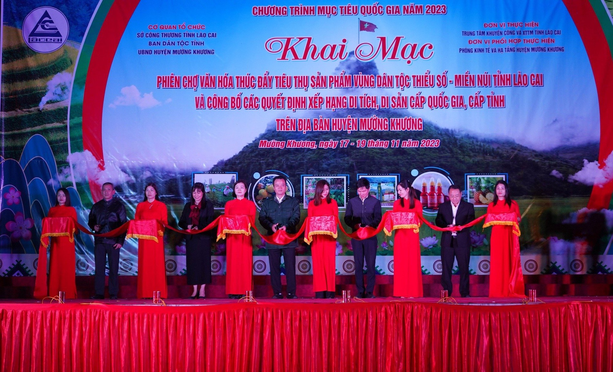 Lào Cai: Thúc đẩy tiêu thụ sản phẩm nông sản vùng đồng bào DTTS&MN  - Ảnh 1.