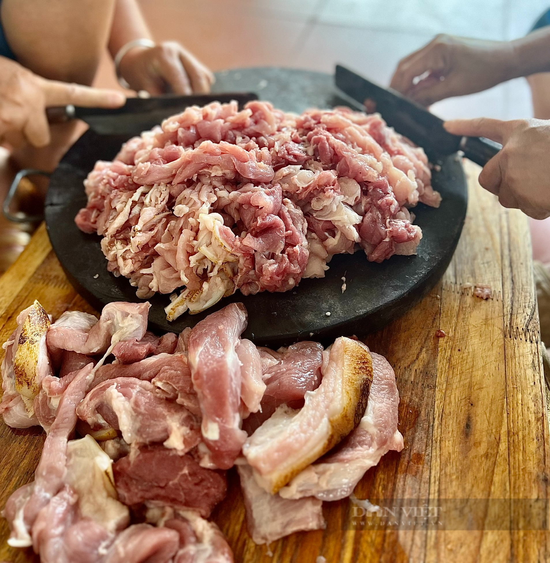 Mục sở thị đặc sản thịt chua đu đủ miền sơn cước Tân Sơn - Ảnh 4.