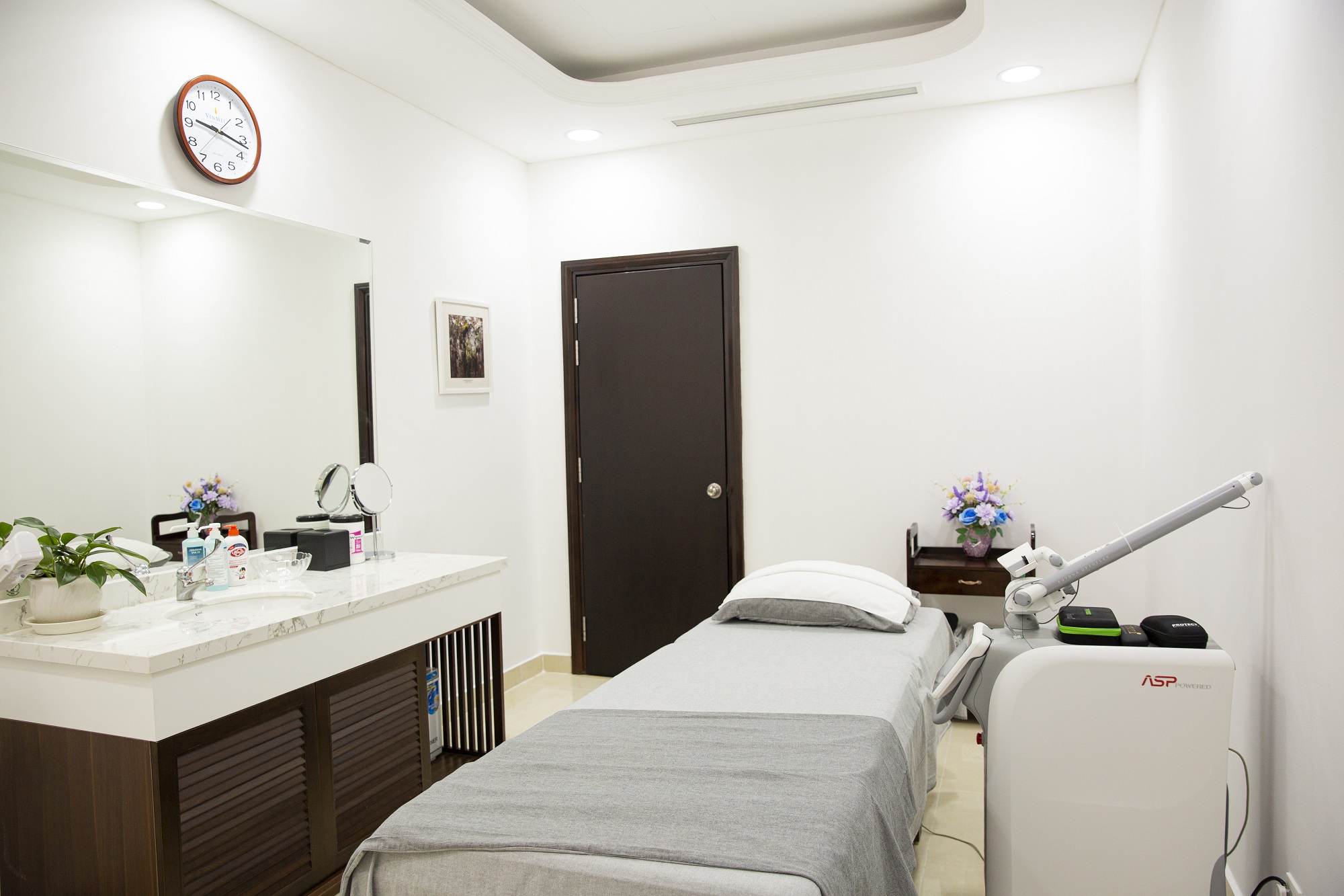 Khai trương Phòng khám thẩm mỹ Vinmec-View Beauty Center tại Royal City - Ảnh 5.