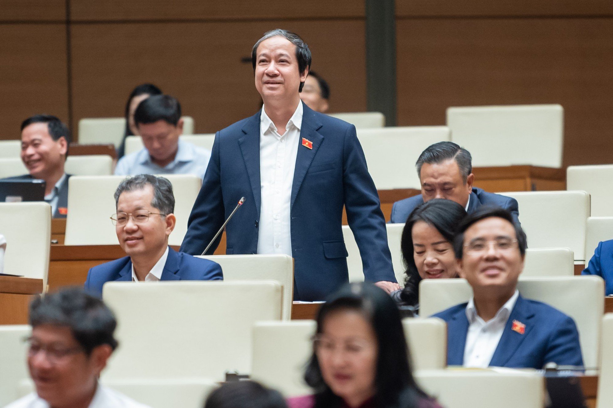 Bộ trưởng Bộ GD-ĐT đồng tình đưa dạy thêm vào &quot;ngành nghề kinh doanh có điều kiện&quot; - Ảnh 3.