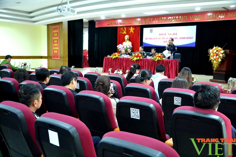 Tháo gỡ khó khăn cho doanh nghiệp trong xuất, nhập khẩu hàng hóa qua các cửa khẩu tại Lào Cai - Ảnh 1.