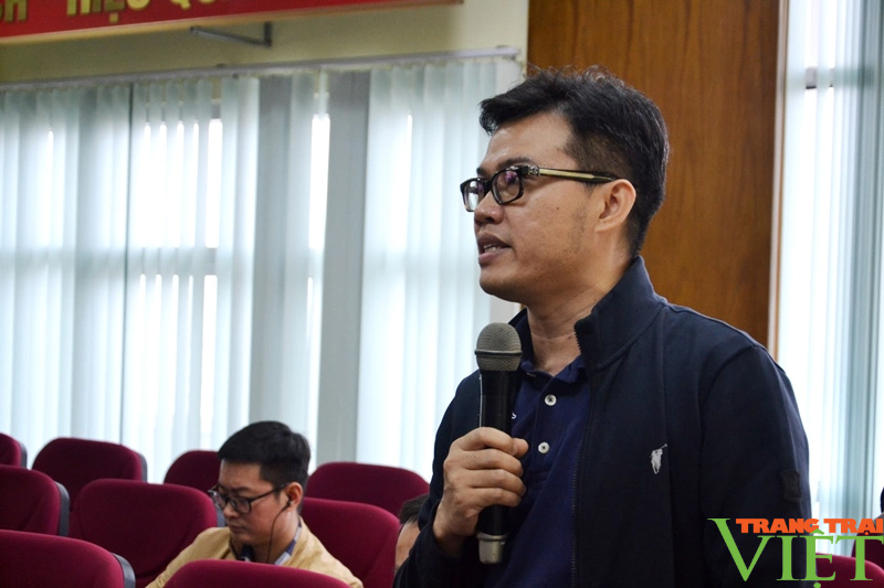 Tháo gỡ khó khăn cho doanh nghiệp trong xuất, nhập khẩu hàng hóa qua các cửa khẩu tại Lào Cai - Ảnh 3. Tháo gỡ khó khăn cho doanh nghiệp trong xuất, nhập khẩu hàng hóa qua các cửa khẩu tại Lào Cai - Ảnh 3.