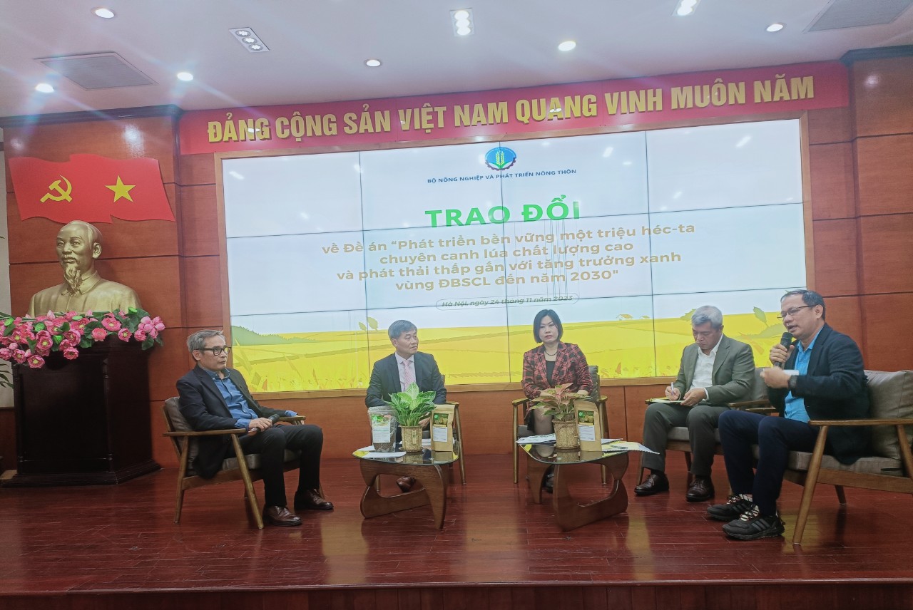 Bộ NNPTNT tổ chức Hội nghị &quot;diên hồng&quot; về 1 triệu ha lúa gạo - Ảnh 1.