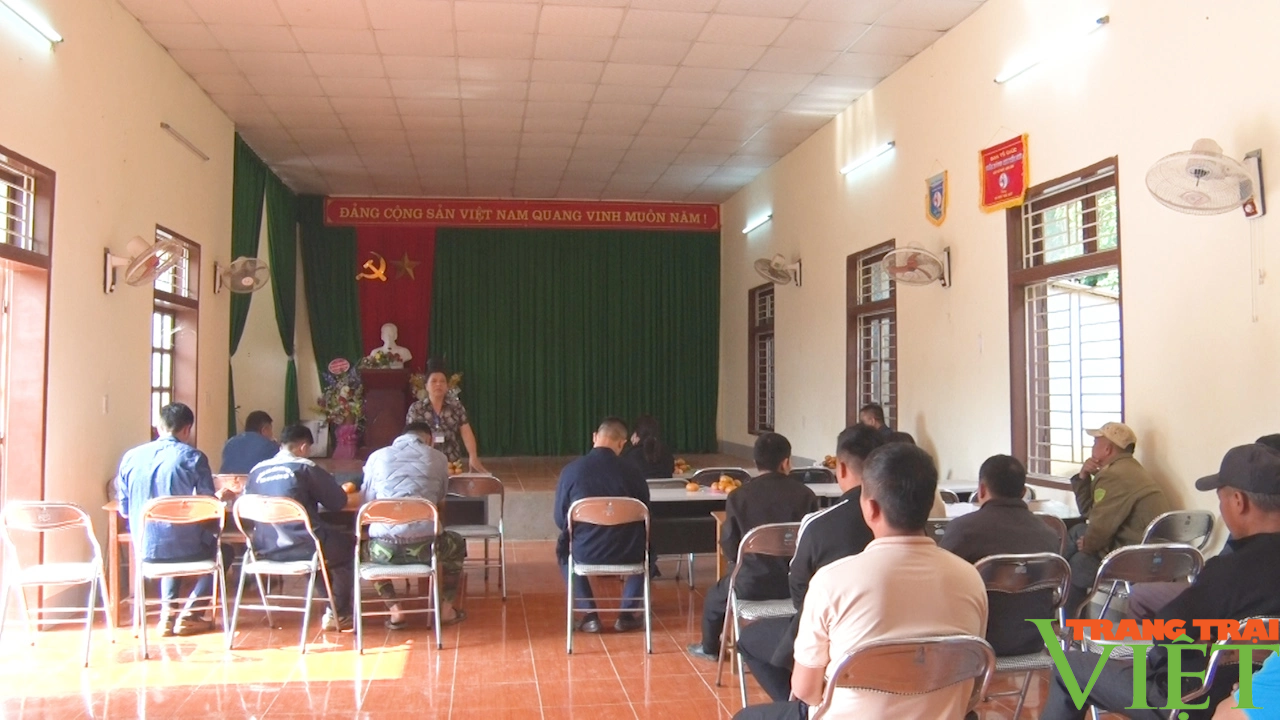 Bàn giao vật tư nông nghiệp cho hội viên nông dân phát triển kinh tế - Ảnh 5. Bàn giao vật tư nông nghiệp cho hội viên nông dân phát triển kinh tế - Ảnh 5.
