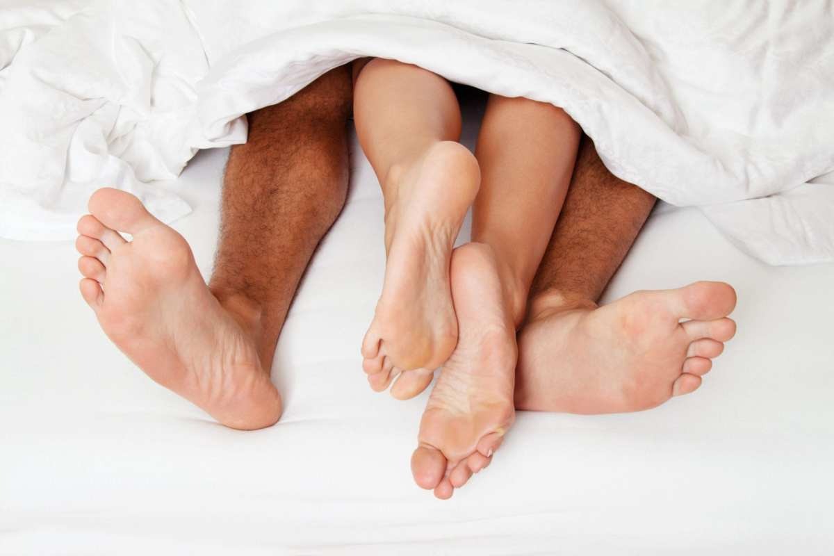 Mắc 2 bệnh nguy hiểm sau khi quan hệ tình dục với đối tượng &quot;nguy cơ cao&quot; - Ảnh 1.