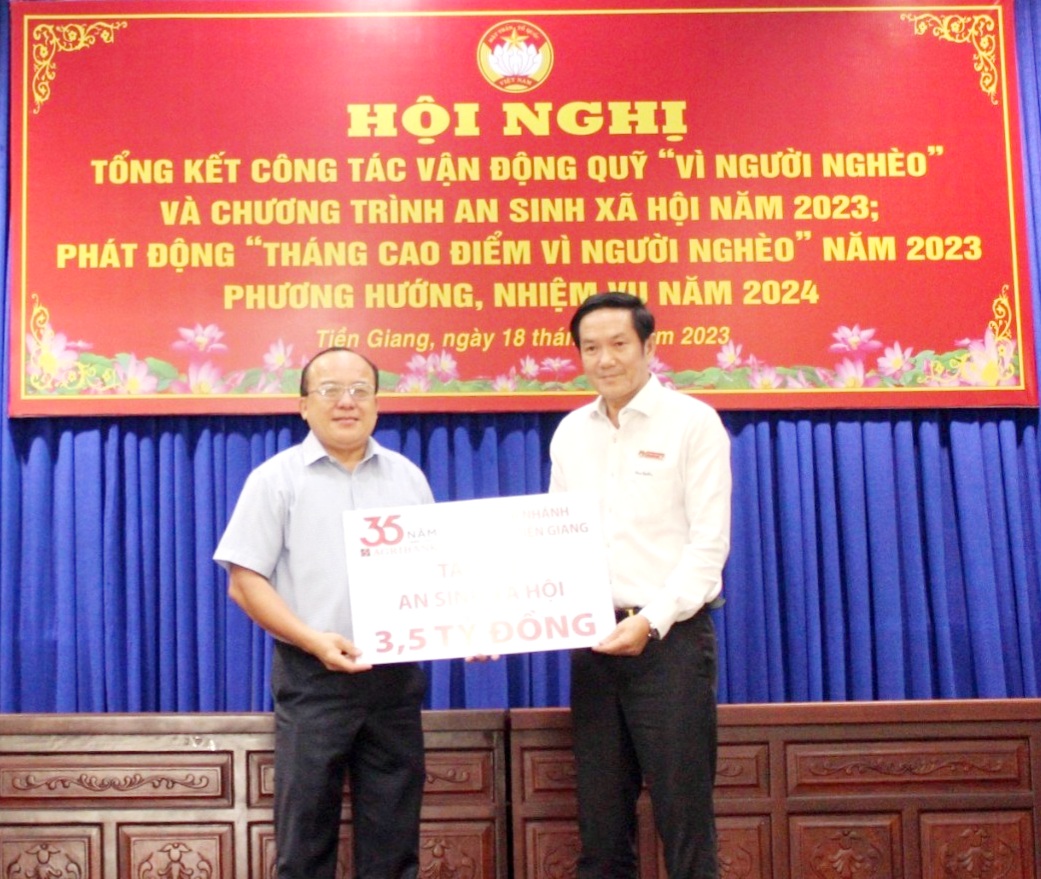 Agribank chi nhánh tỉnh Tiền Giang mang đậm dấu ấn nhân ái trong Tháng cao điểm "Vì người nghèo" - Ảnh 1. Agribank chi nhánh tỉnh Tiền Giang mang đậm dấu ấn nhân ái trong Tháng cao điểm "Vì người nghèo" - Ảnh 1.