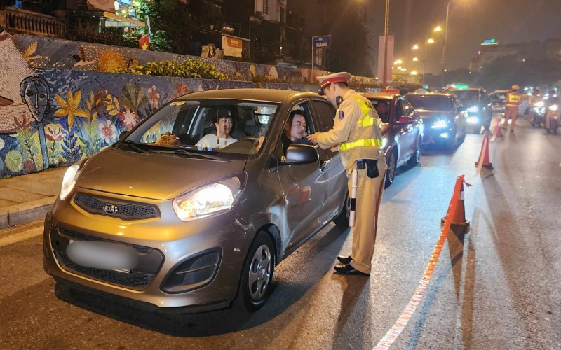 'Cấm tuyệt đối người có nồng độ cồn lái xe sẽ gây bức xúc cho người dân'