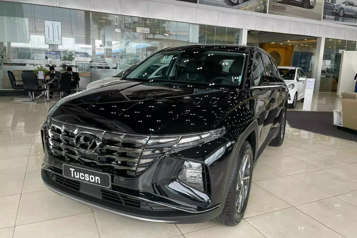 Giá xe Hyundai Tucson tháng 11/2023: Giảm không &quot;phanh&quot; đấu CX-5, CR-V - Ảnh 1.