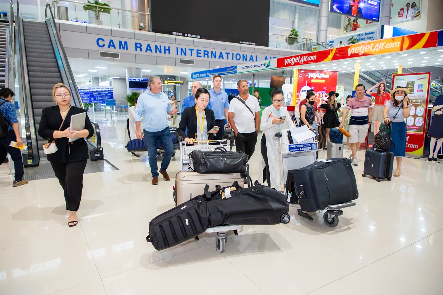 60 huyền thoại golf thế giới đã “check-in” Vinpearl DIC Legends Vietnam 2023 - Ảnh 1.