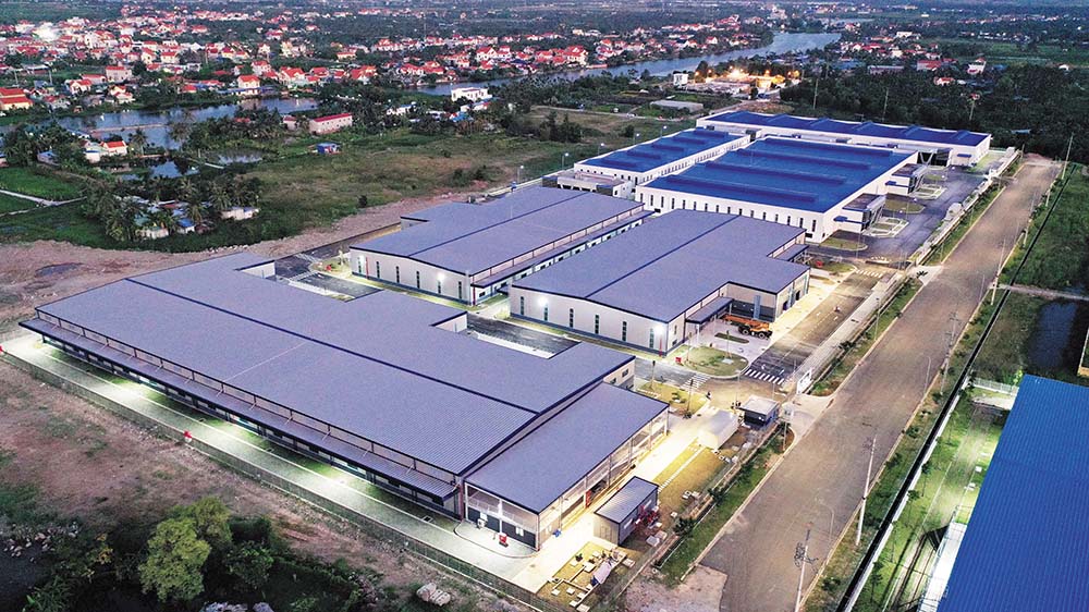 Nhắm đến M&A, nhà đầu tư chấp nhận rủi ro để &quot;tiến công&quot; - Ảnh 2.