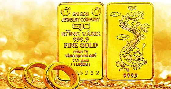 Giá vàng tiếp tục leo cao, vàng SJC tiến gần 73 triệu đồng/lượng - Ảnh 1.