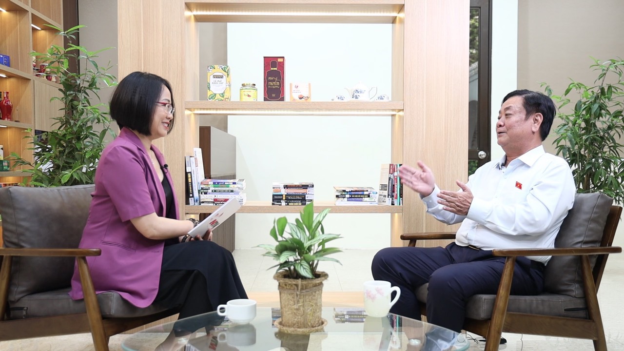 Bộ trưởng Lê Minh Hoan: Xây dựng văn hóa trong nông nghiệp để bán những giá trị vô hình  - Ảnh 2.
