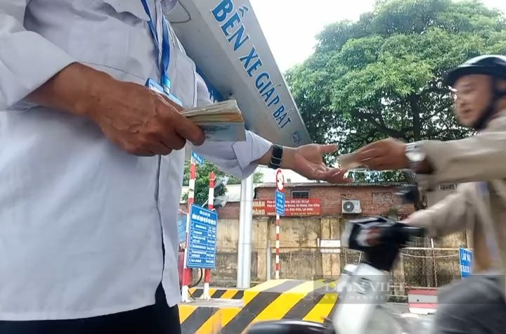 Vụ thu tiền đút túi riêng ở Bến xe Giáp Bát: Thi hành kỷ luật 4 nhân viên điều hành - Ảnh 1.
