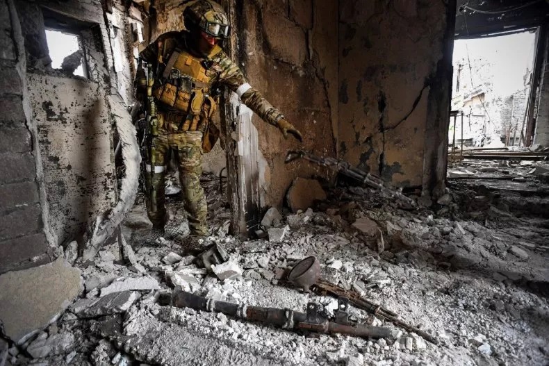 Ukraine tuyên bố hàng chục lính Nga đồng loạt đầu hàng Kiev ở mặt trận miền Nam - Ảnh 1.