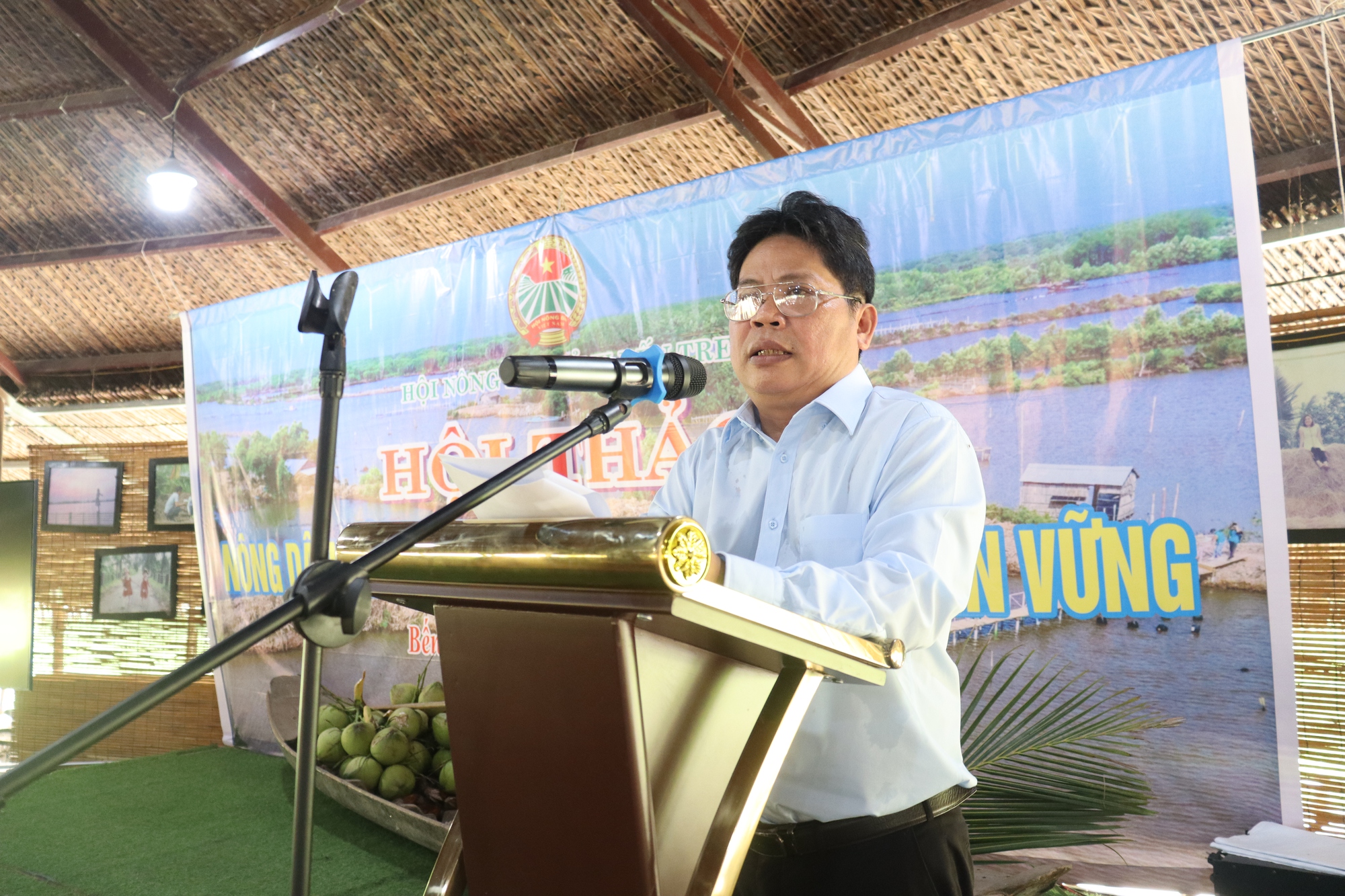 Hội Nông dân tỉnh Bến Tre hỗ trợ nông dân làm du lịch sinh thái theo hướng bền vững - Ảnh 1.