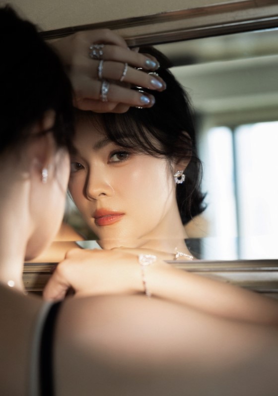 Dương Cẩm Lynh phản ứng thế nào khi nhiều đại gia đề nghị trả giúp khoản nợ tiền tỷ? - Ảnh 3.