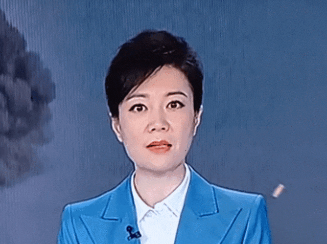 Nữ biên tập viên bất ngờ &quot;rụng răng&quot; trên sóng truyền hình - Ảnh 1.