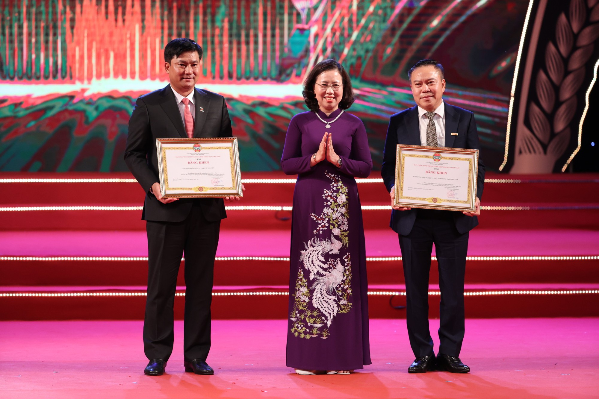 Trao giải &quot;Giải báo chí toàn quốc viết về nông nghiệp, nông dân, nông thôn Việt Nam năm 2023&quot; - Ảnh 1.