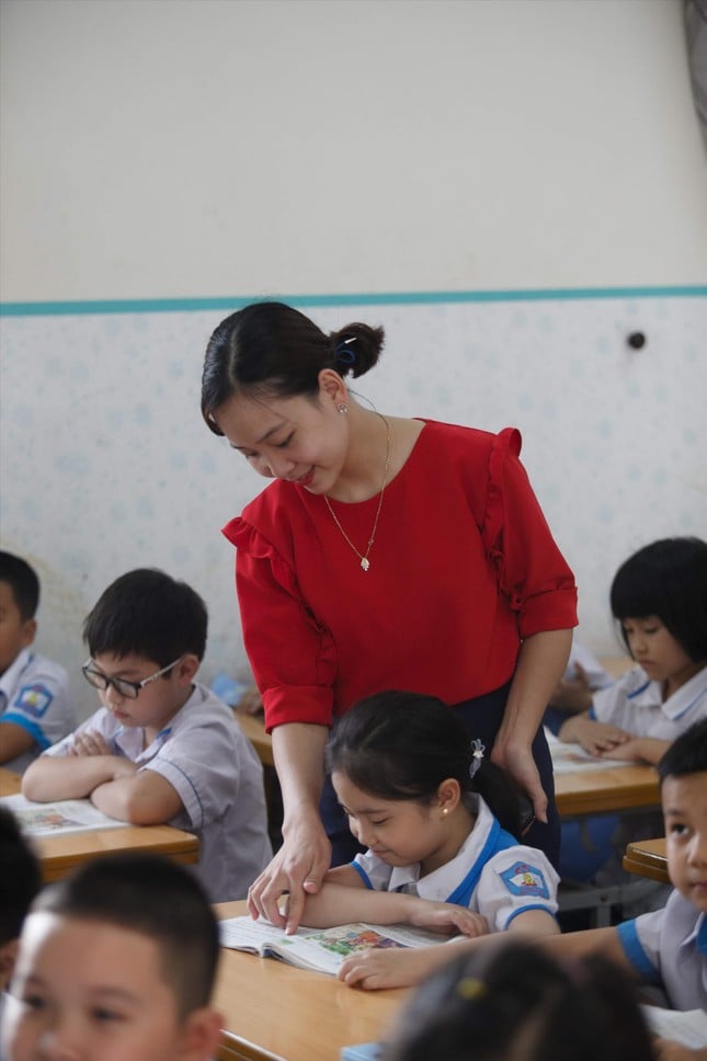 GS.TSKH Hồ Ngọc Đại: Bạo hành trong chính  ngôi đền thiêng  giáo dục - Ảnh 1.