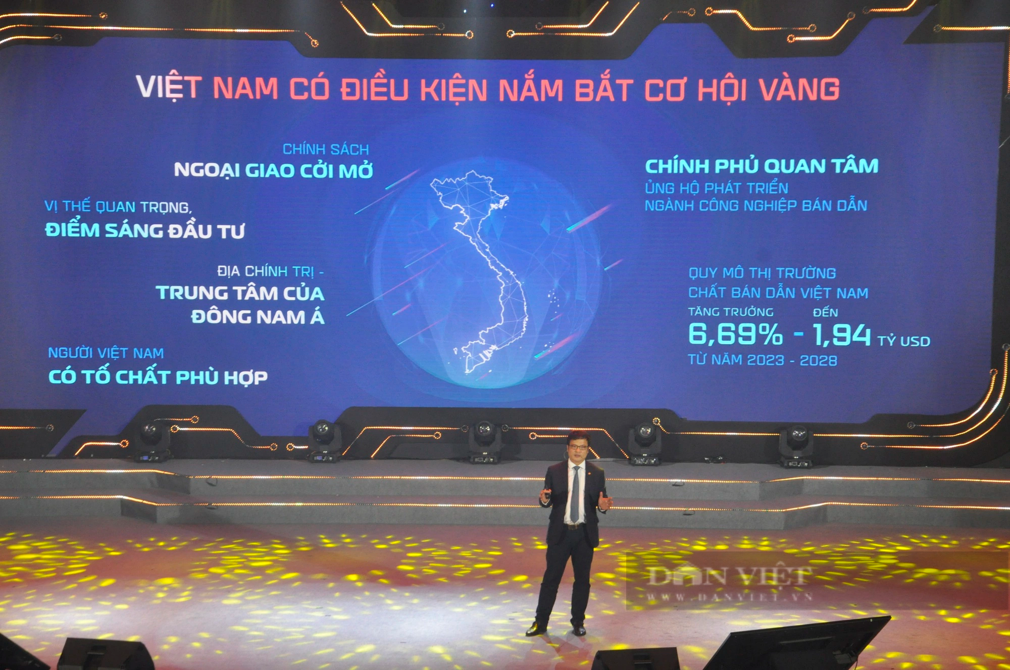 Hiến kế đưa giải pháp, dịch vụ công nghệ số Việt Nam ra toàn cầu - Ảnh 3.
