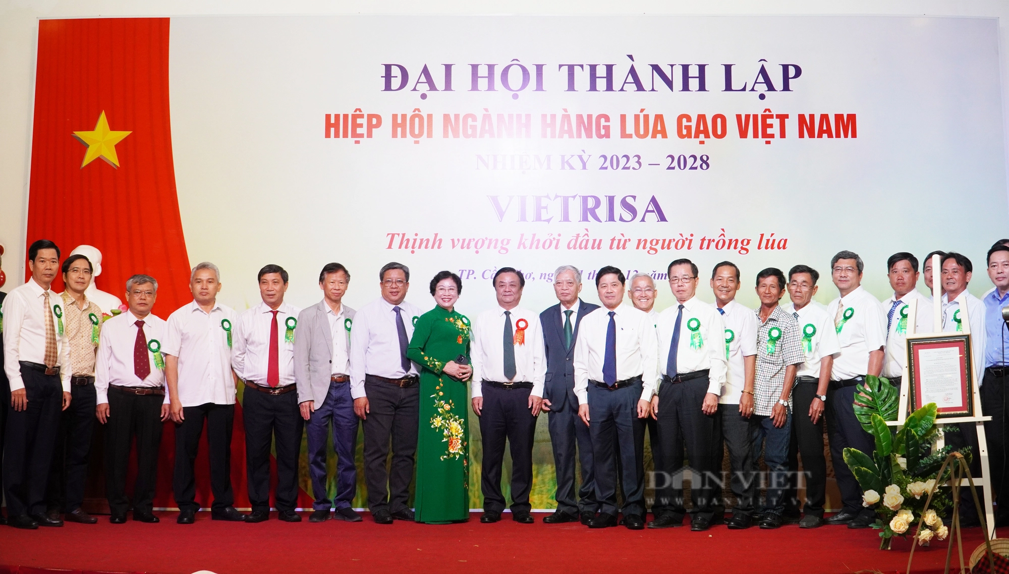 Ông Bùi Bá Bổng làm Chủ tịch Hiệp hội Ngành hàng lúa gạo Việt Nam - Ảnh 1.